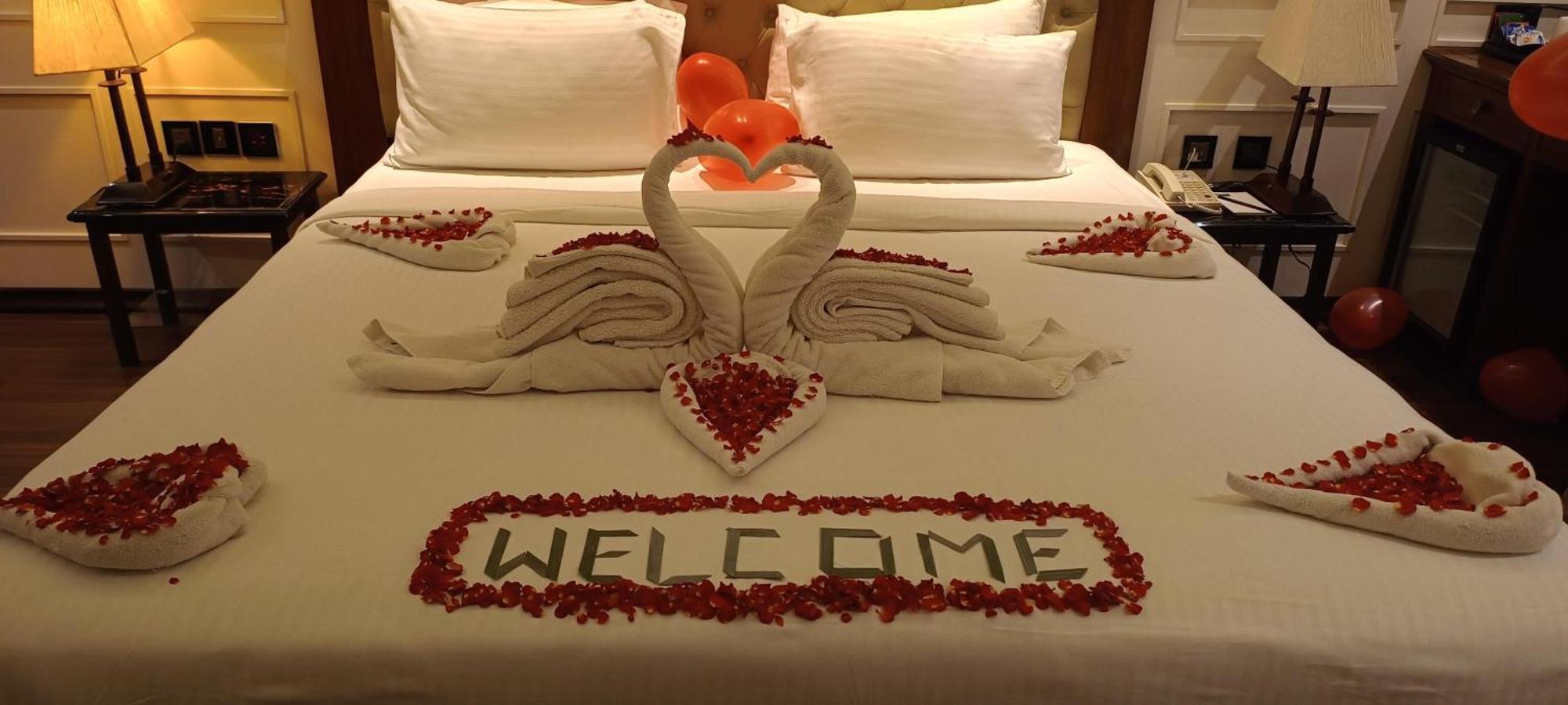 Nambiar Club Bellezea Hotel Kammasandra Buitenkant foto